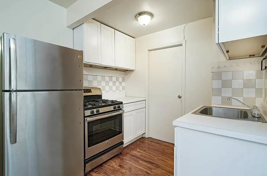 205 Allen Street – photo 4
