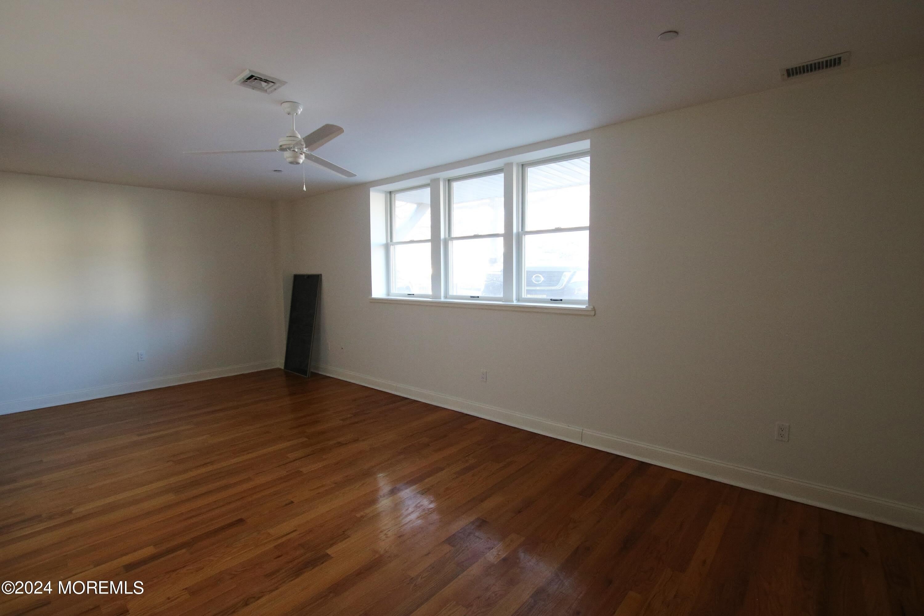 1003 Bond Street – photo 3