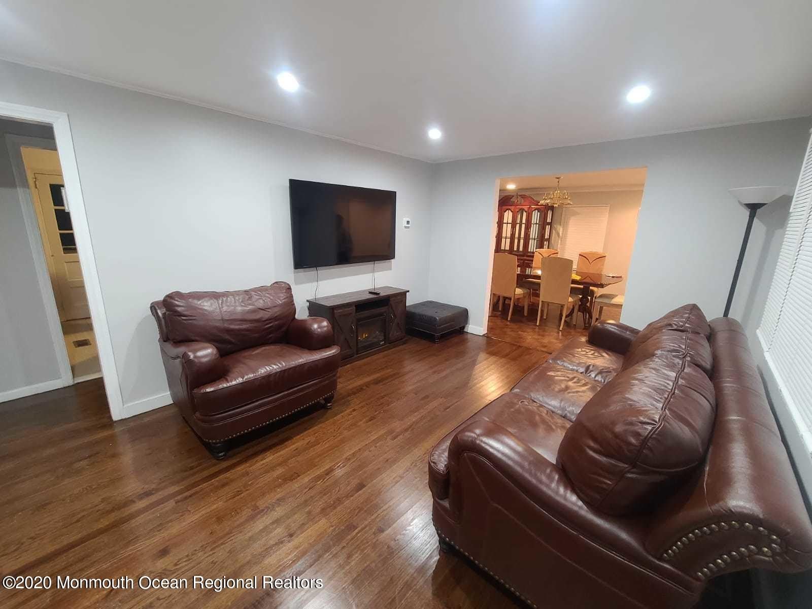 328 Jersey Avenue – photo 5