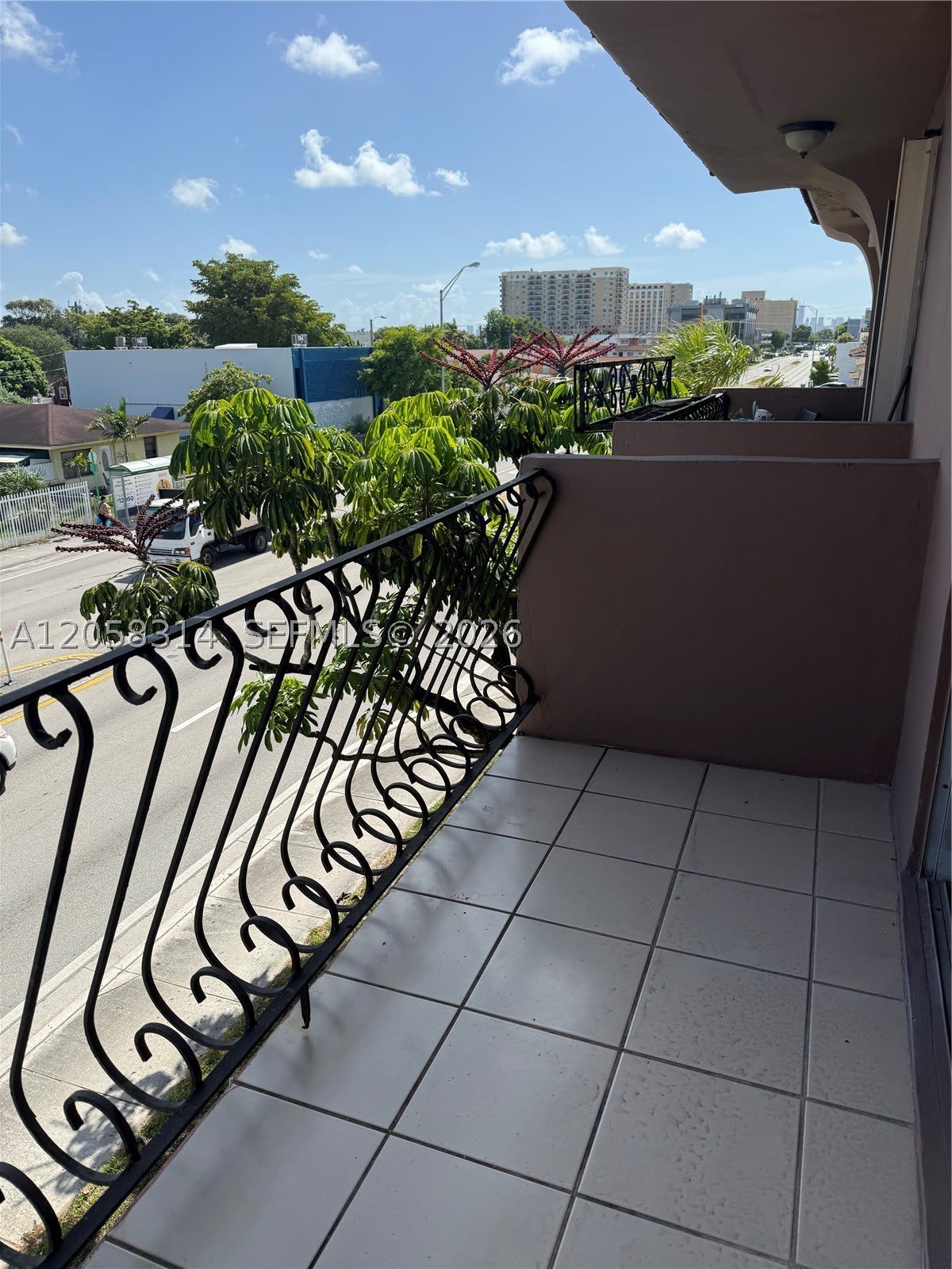 10 SW 45th Ave – photo 4