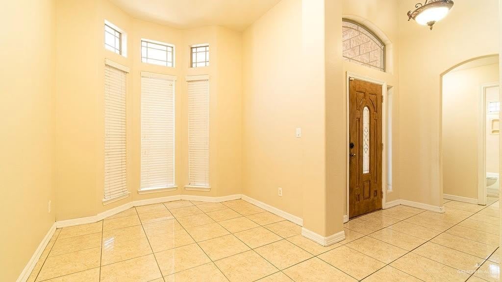 919 Hill Country Road – photo 4
