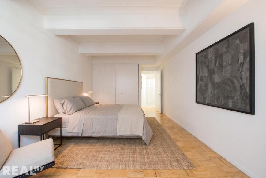 101 W 55Th St – photo 1
