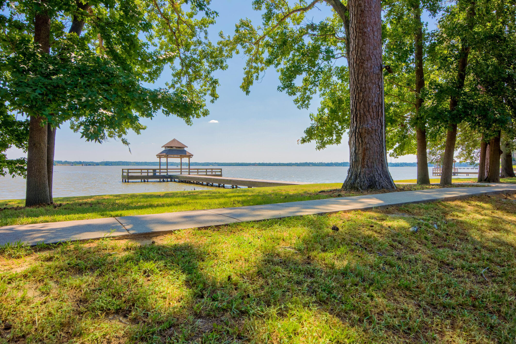 Lakeshore Villas – photo 1
