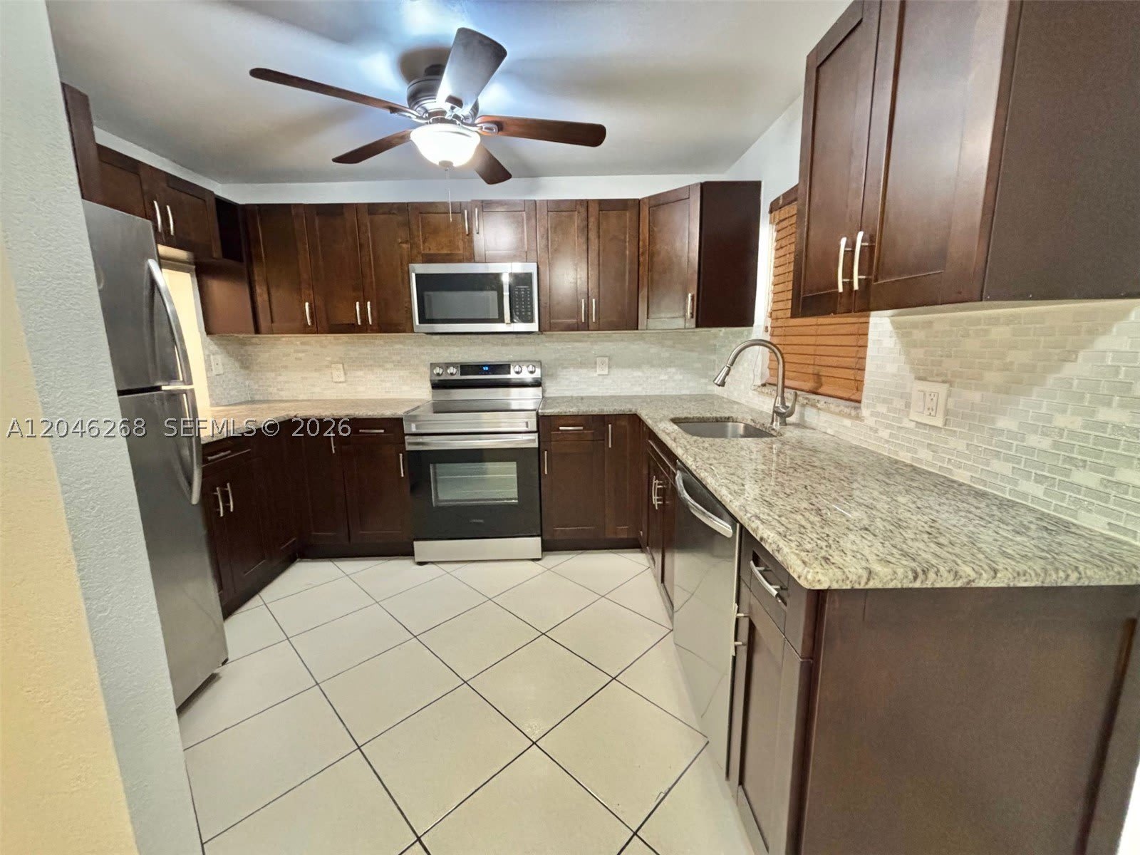 9411 Evergreen Pl – photo 3