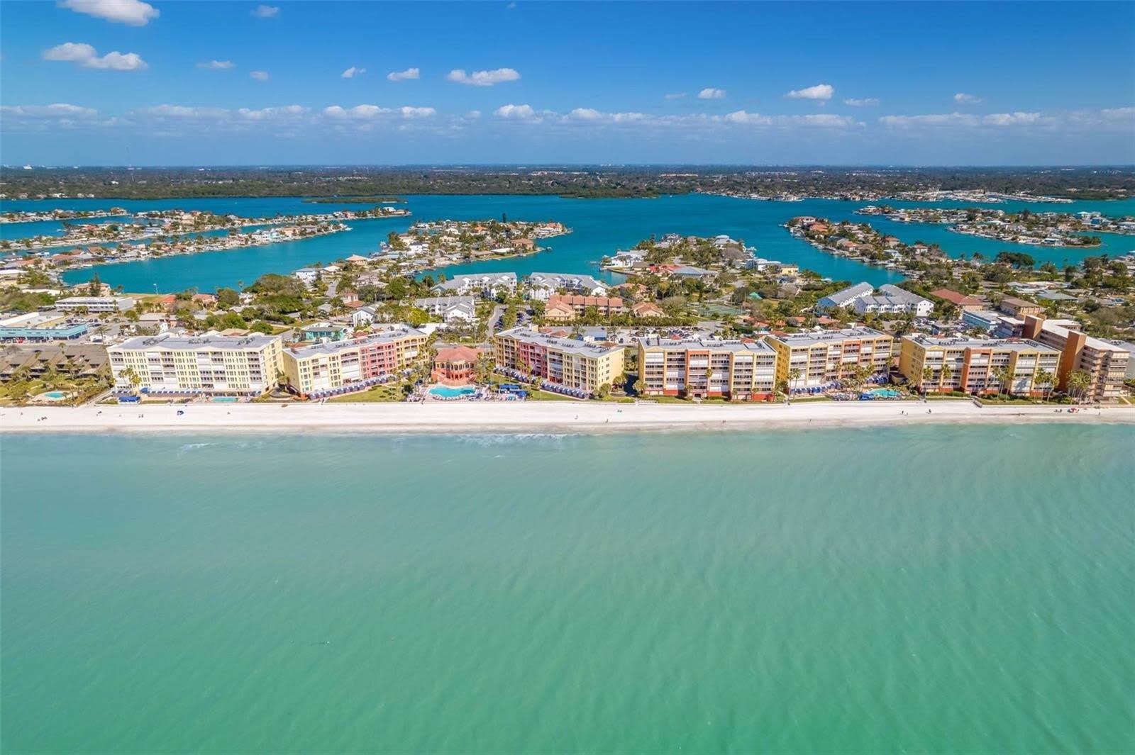 16550 GULF Boulevard – photo 3