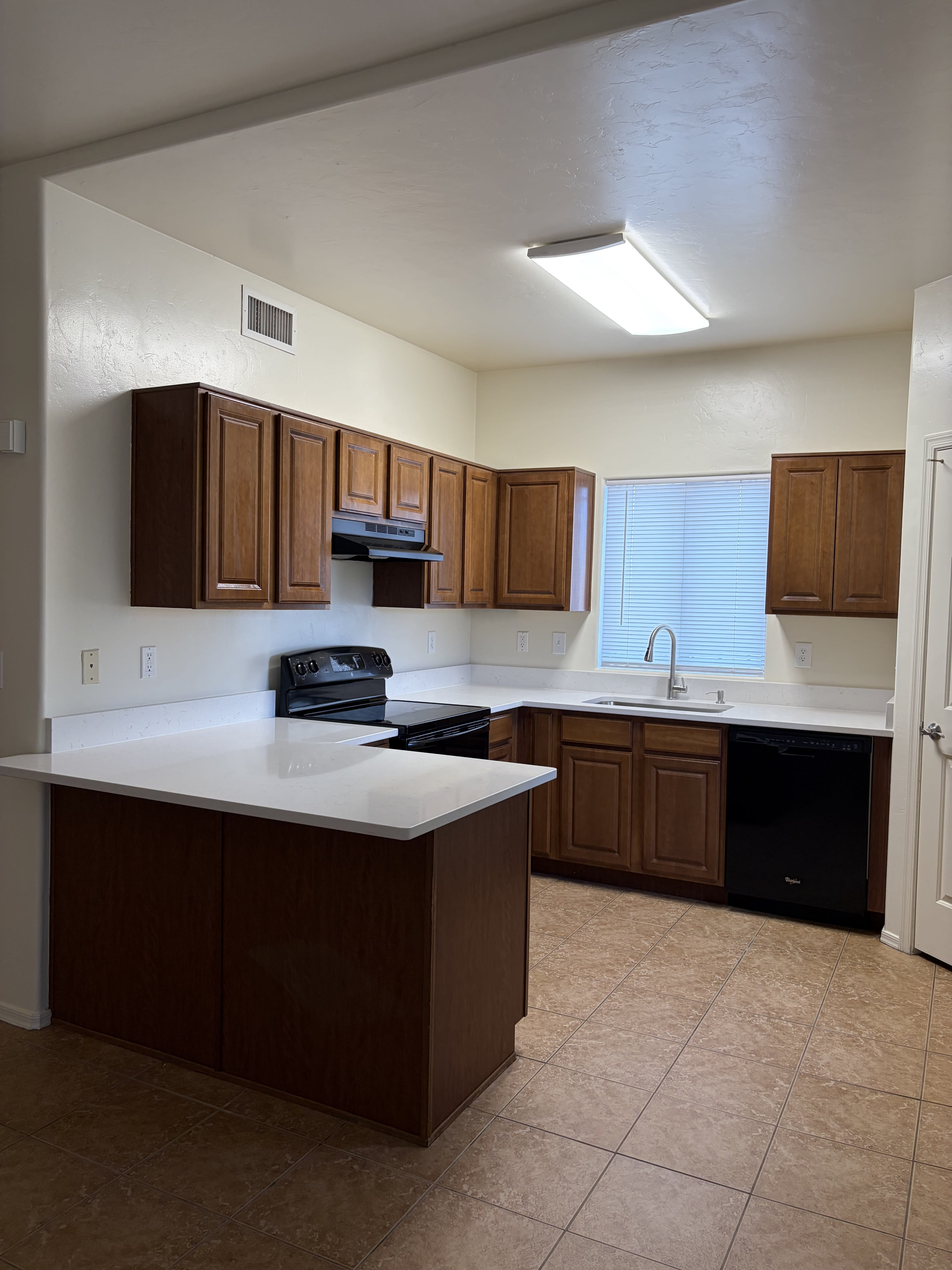 3045 N Estrella Ave – photo 4