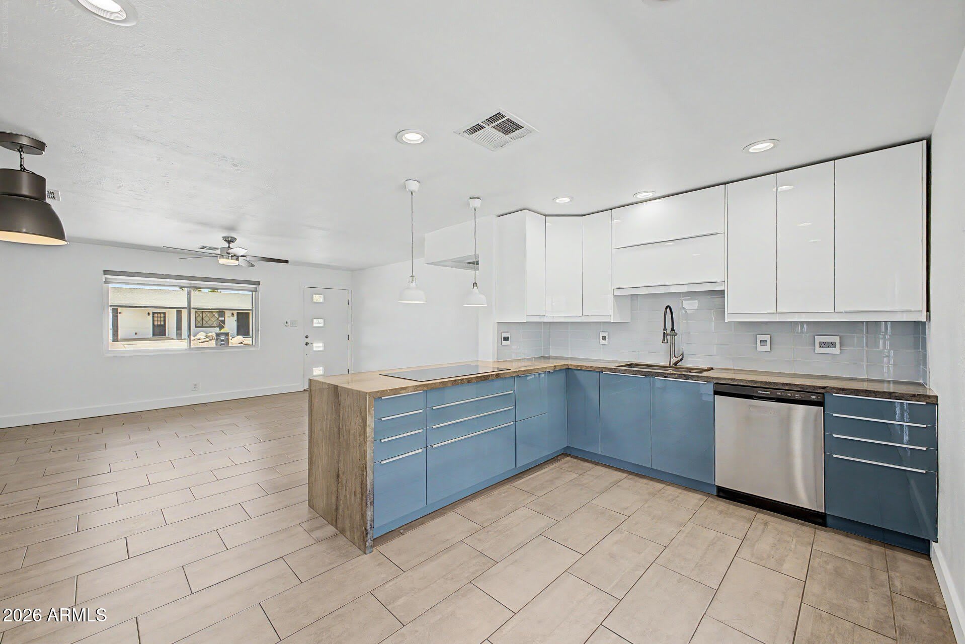 6713 E LATHAM Street – photo 2