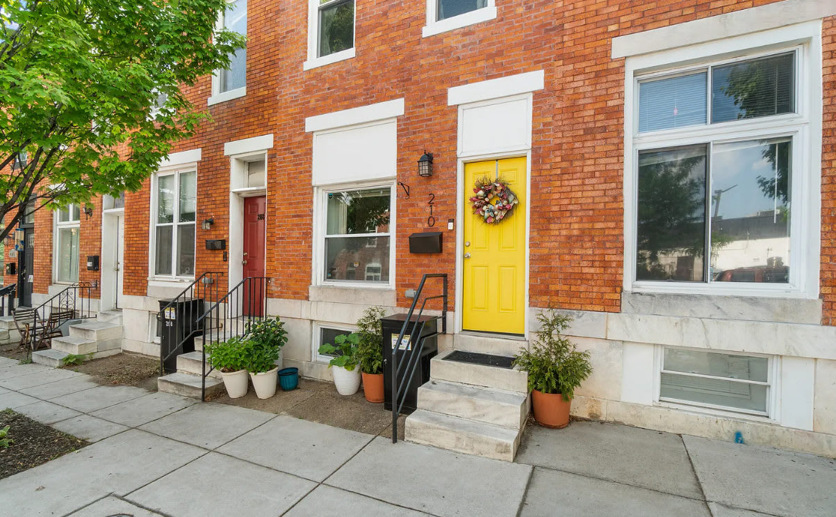 210 North Ellwood Avenue – photo 2