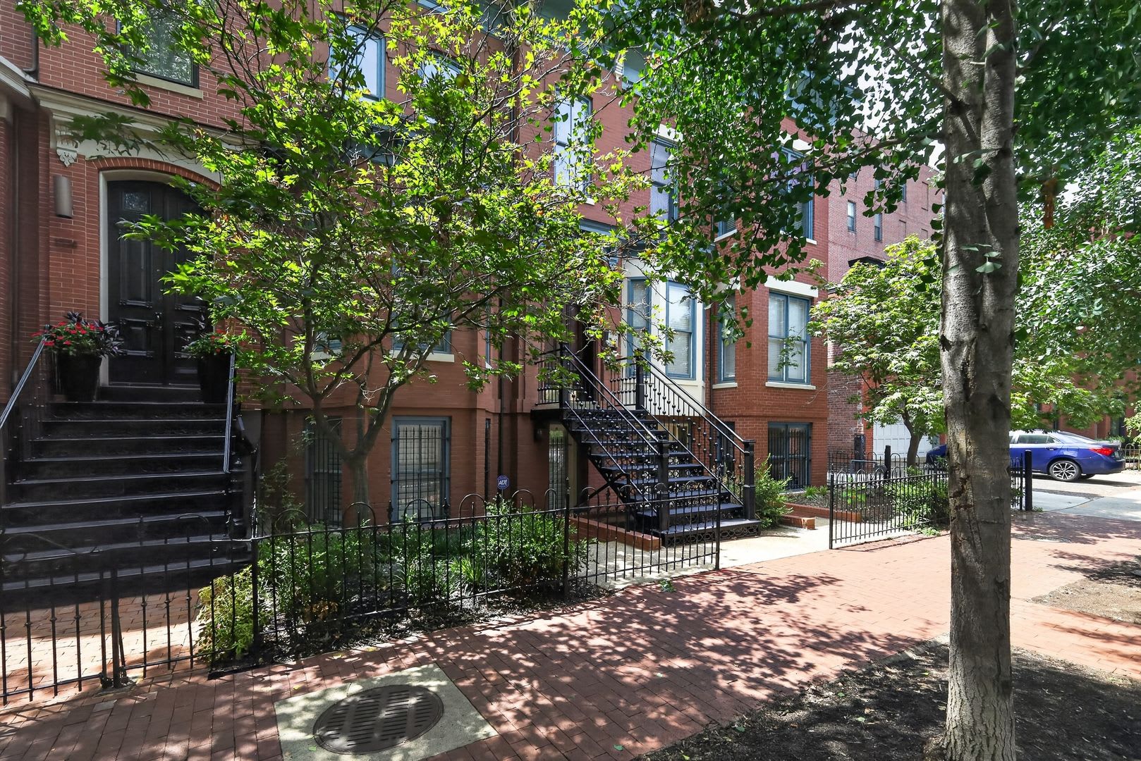 Beautiful 1 bed, 1.5 bath condo near Logan Circle – photo 2