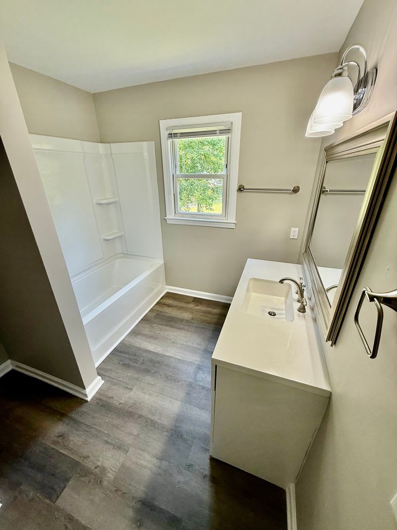 Extra Large One Bedroom House – photo 3