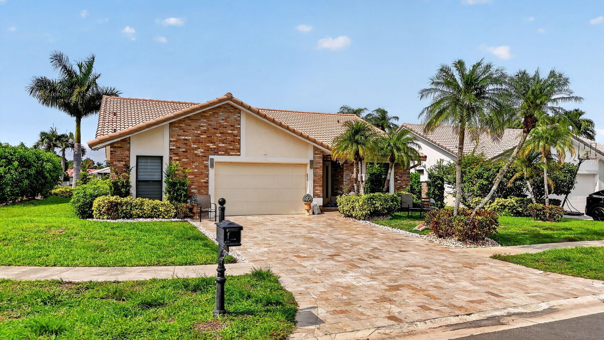 10065 Camelback Lane – photo 2