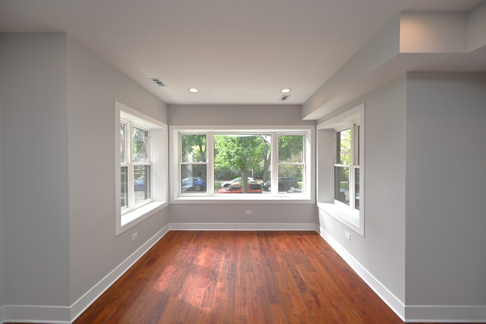 1630 W Thorndale Avenue – photo 5