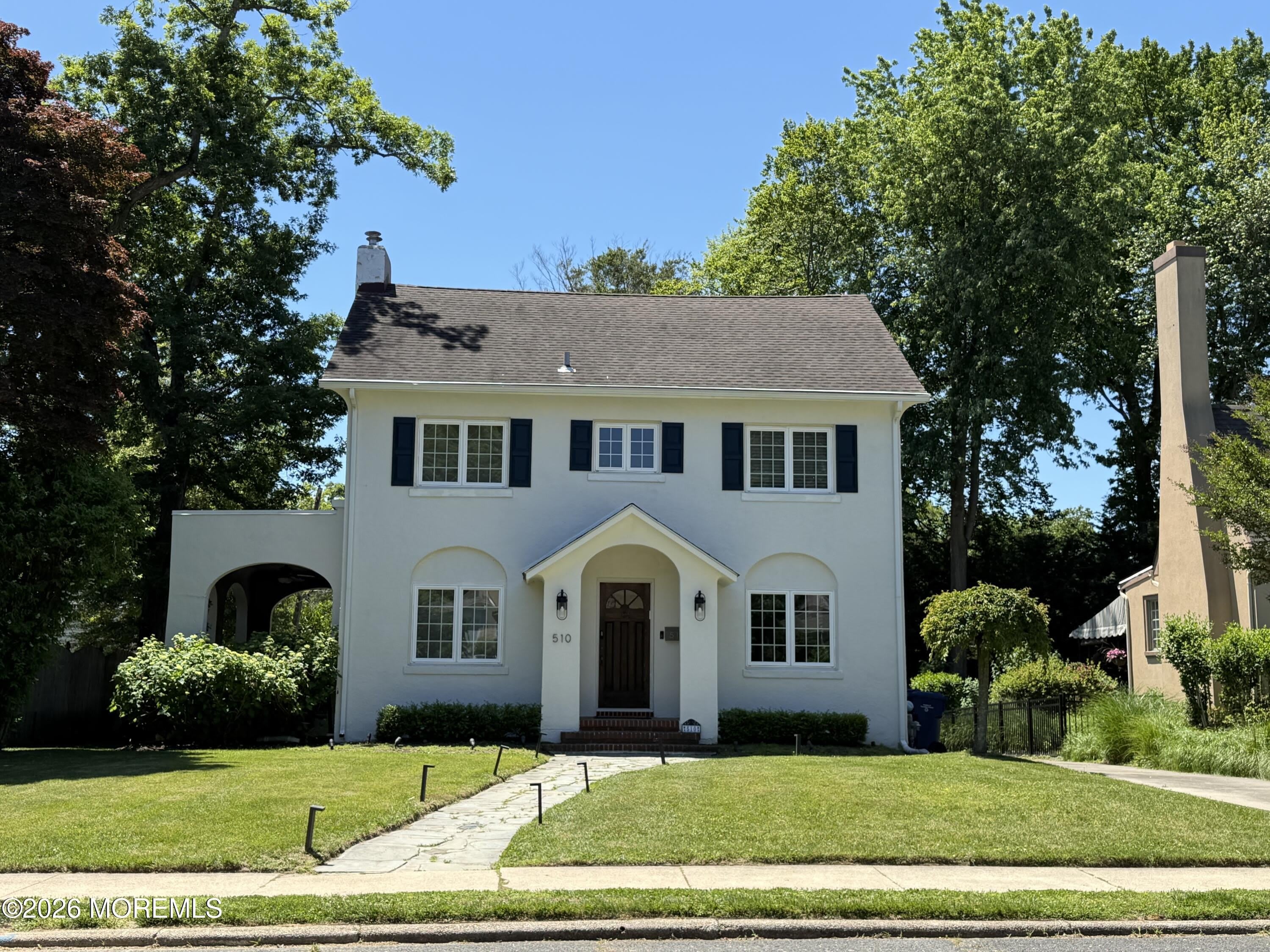 510 Blanchard Parkway – photo 1
