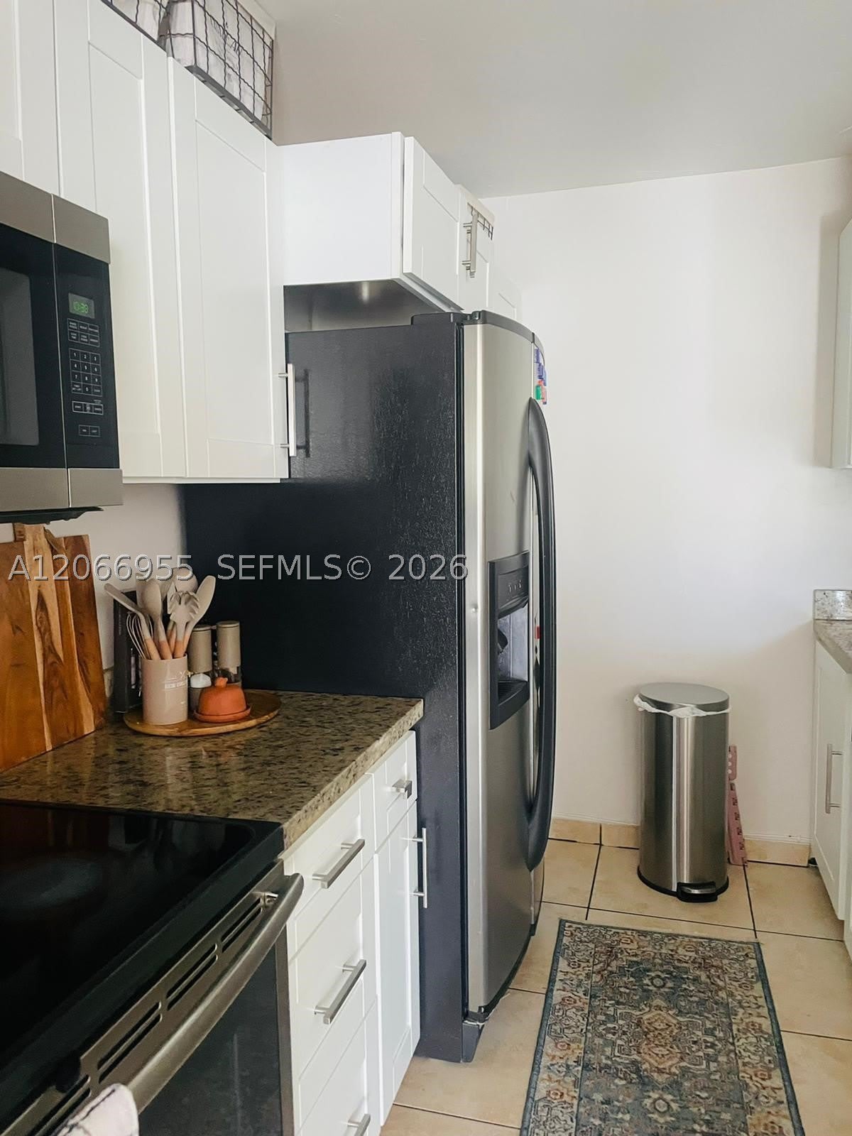 10393 N Kendall Dr – photo 2