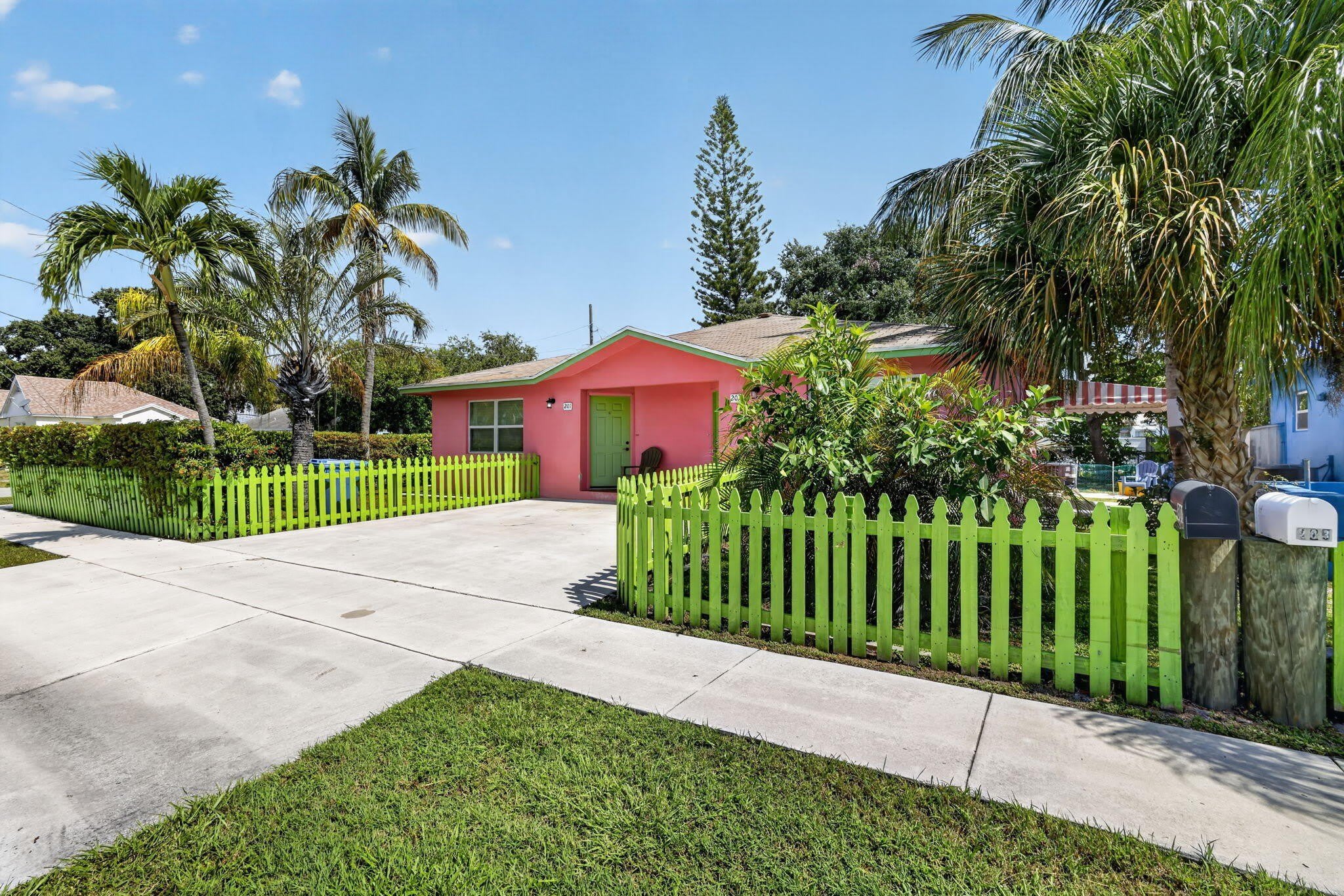 201 Palm Street – photo 2