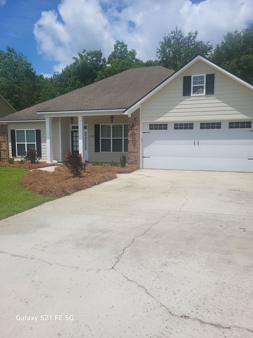 SPACIOUS 4 BEDROOM – photo 1