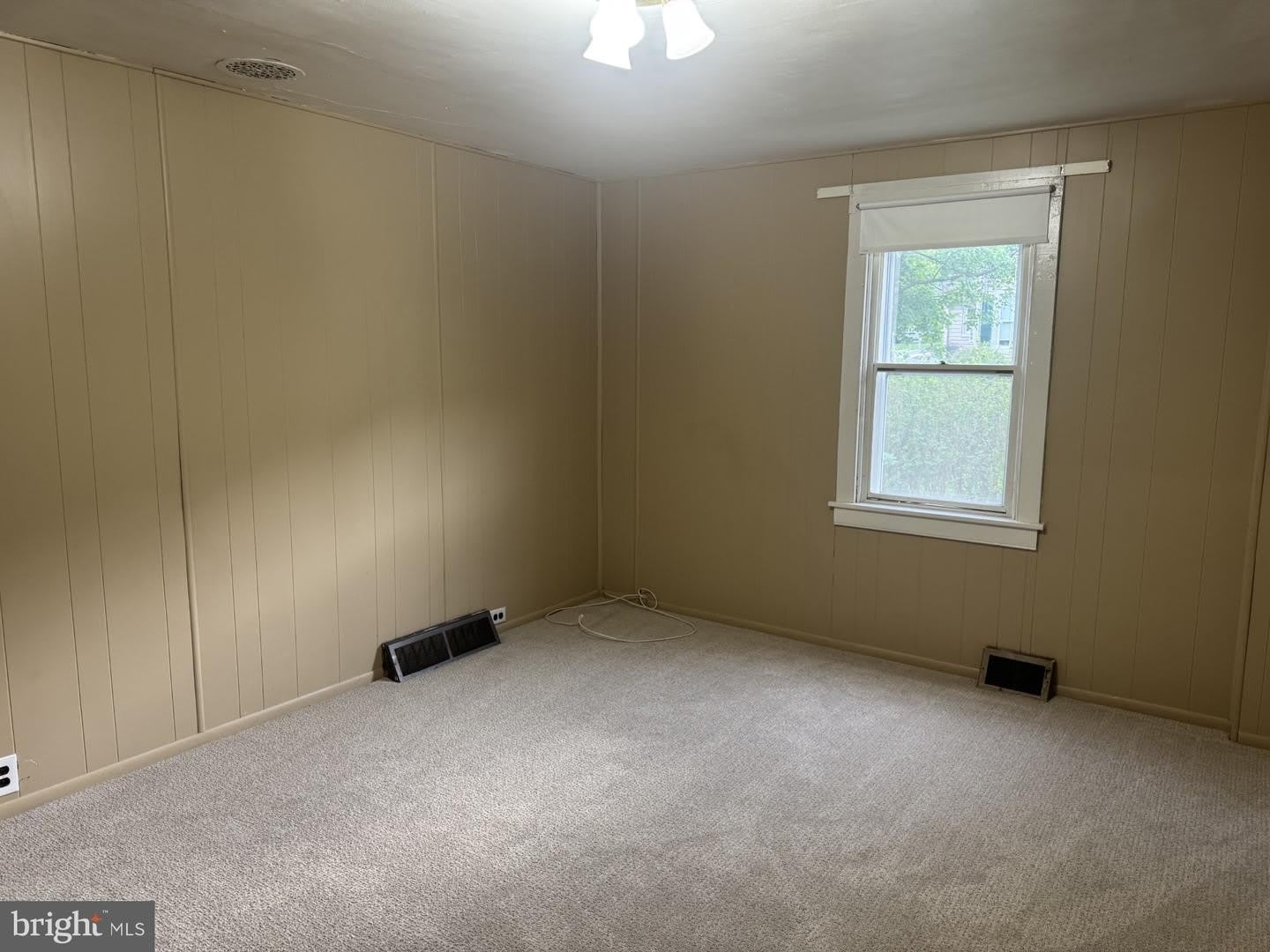 508 WARREN RD – photo 3