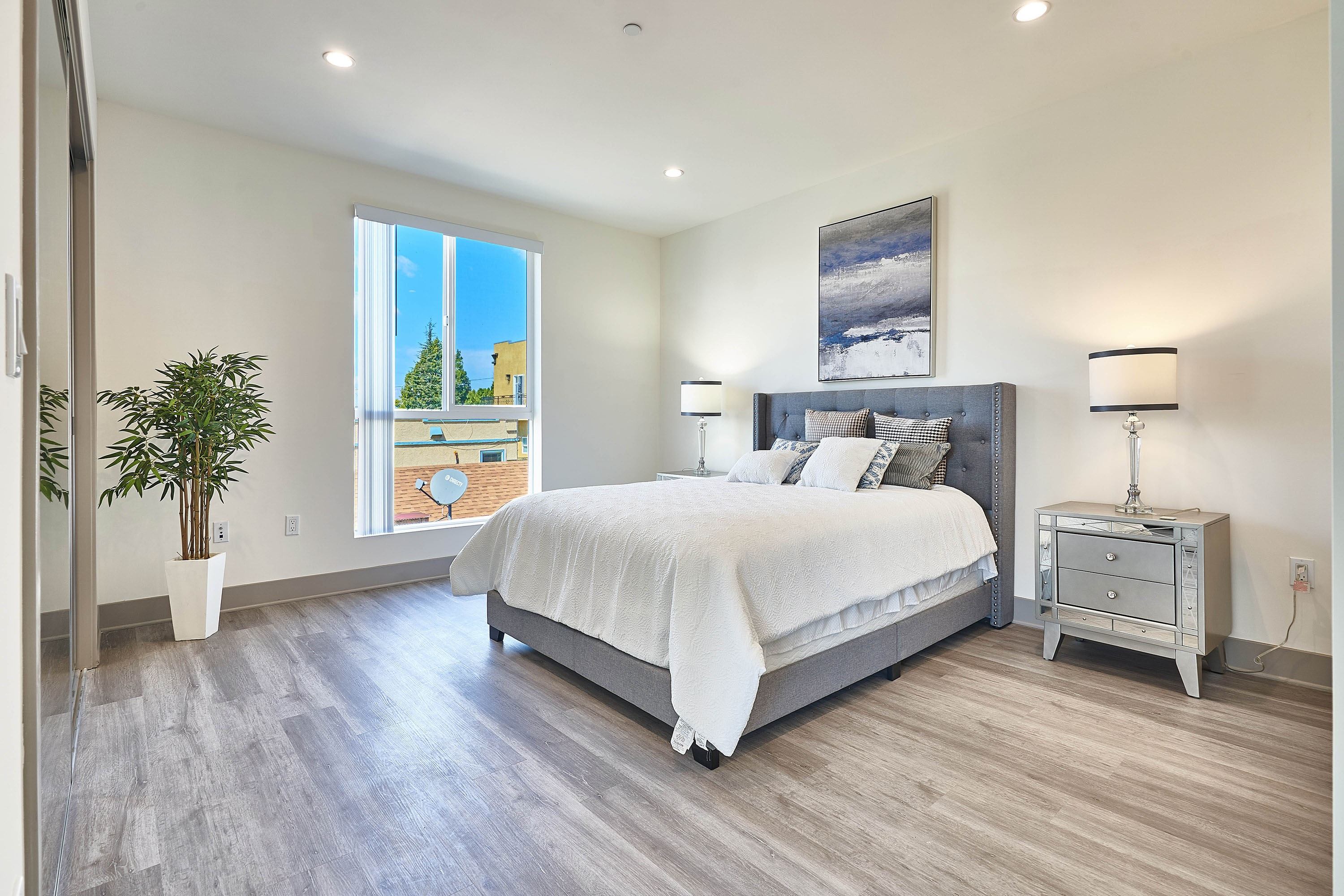 4847 Oakwood Avenue – photo 4