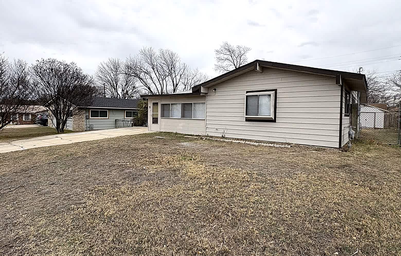 1313 Elia St – photo 2