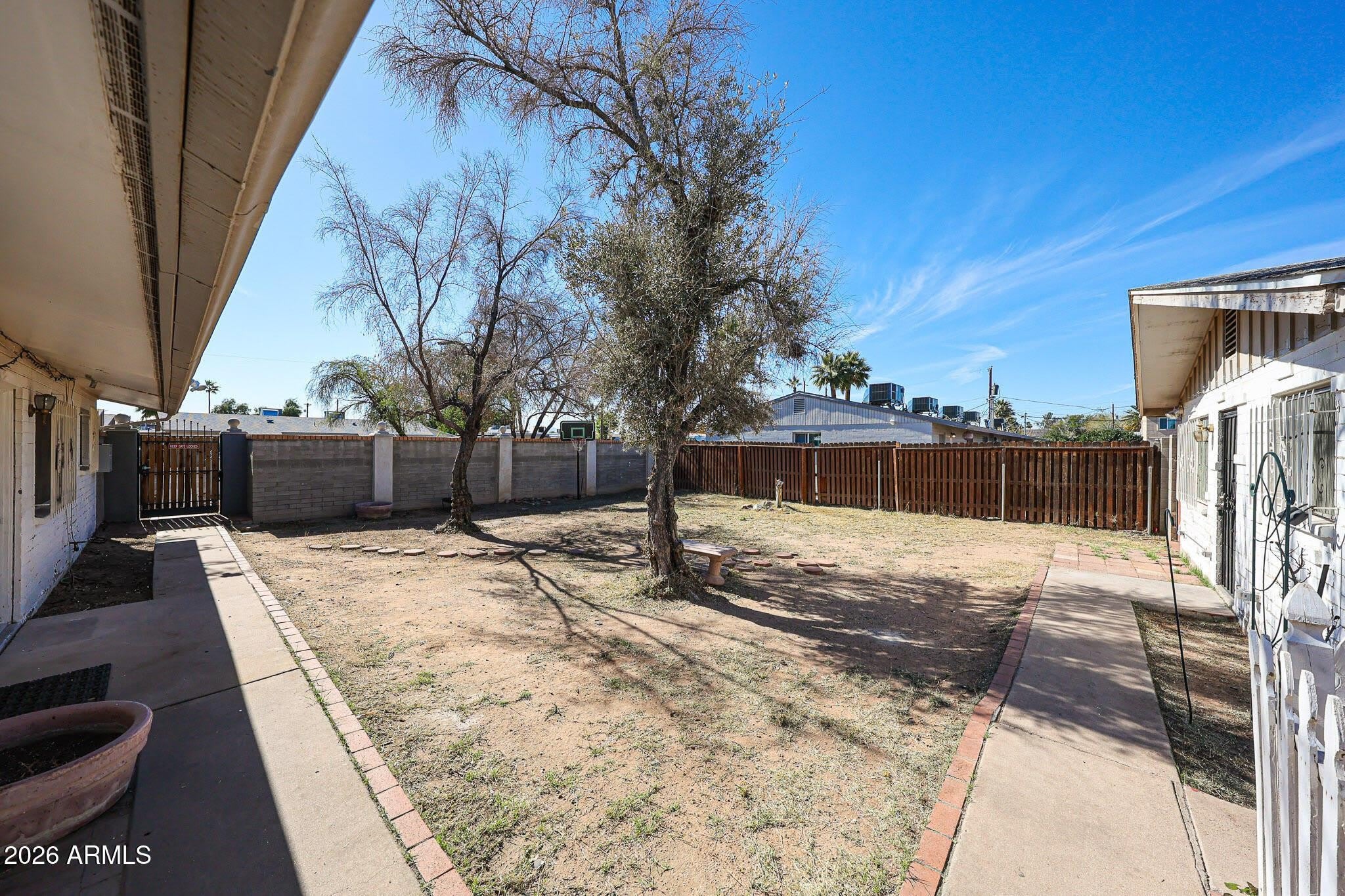 2226 W Heatherbrae Drive – photo 2