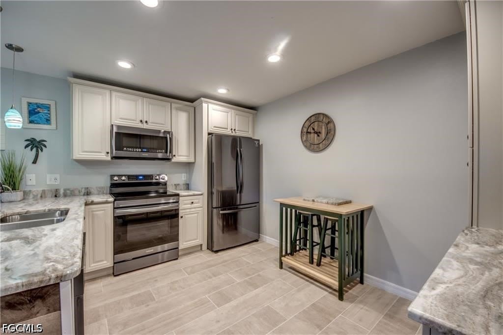 6337 Royal Woods Drive – photo 1