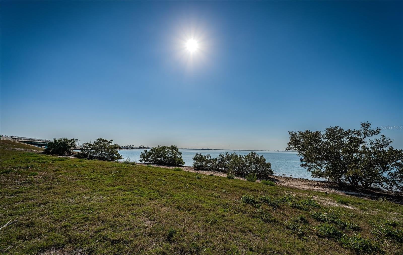 2 CAUSEWAY Boulevard – photo 3