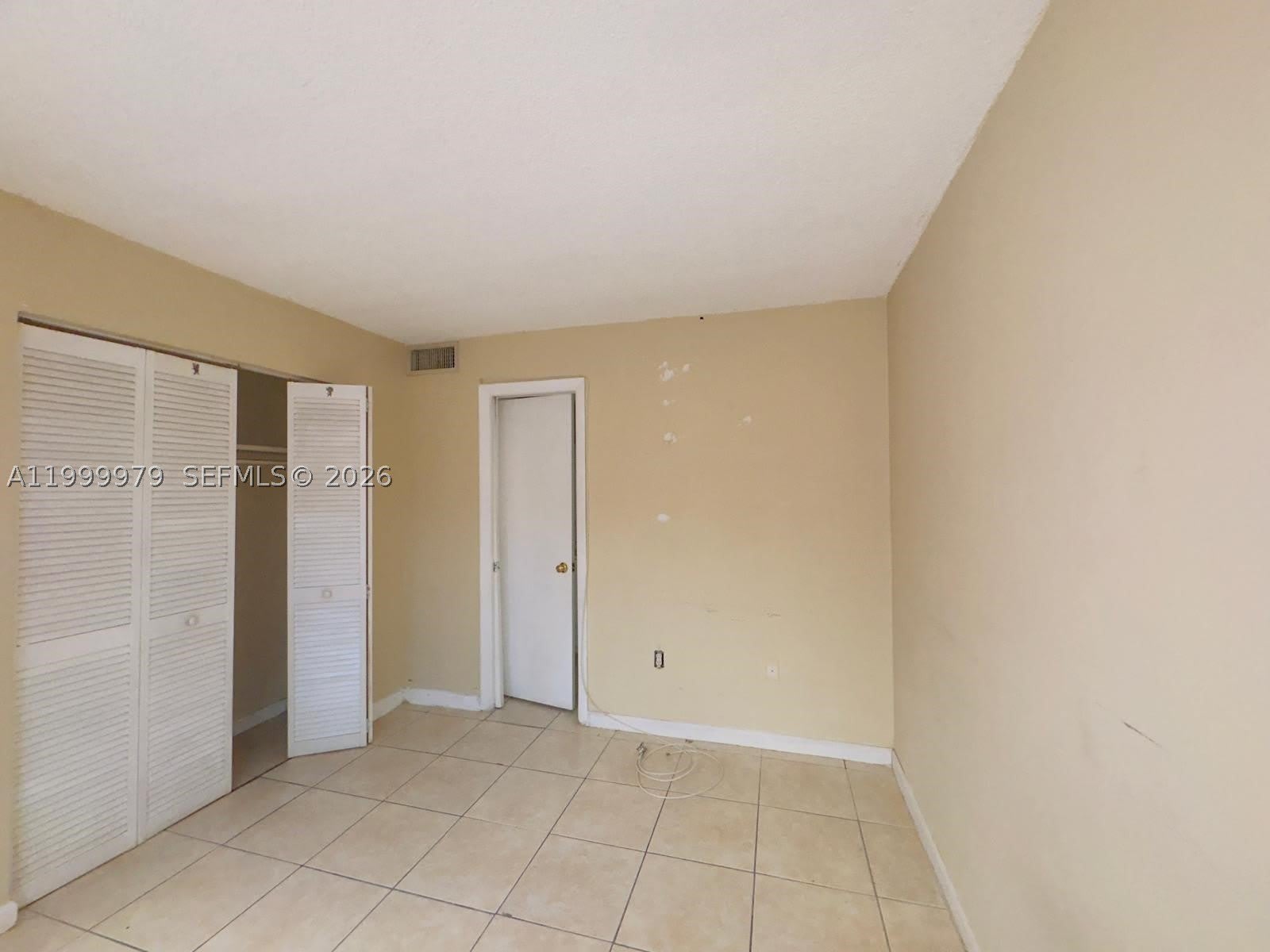19841 SW 114th Ave – photo 4