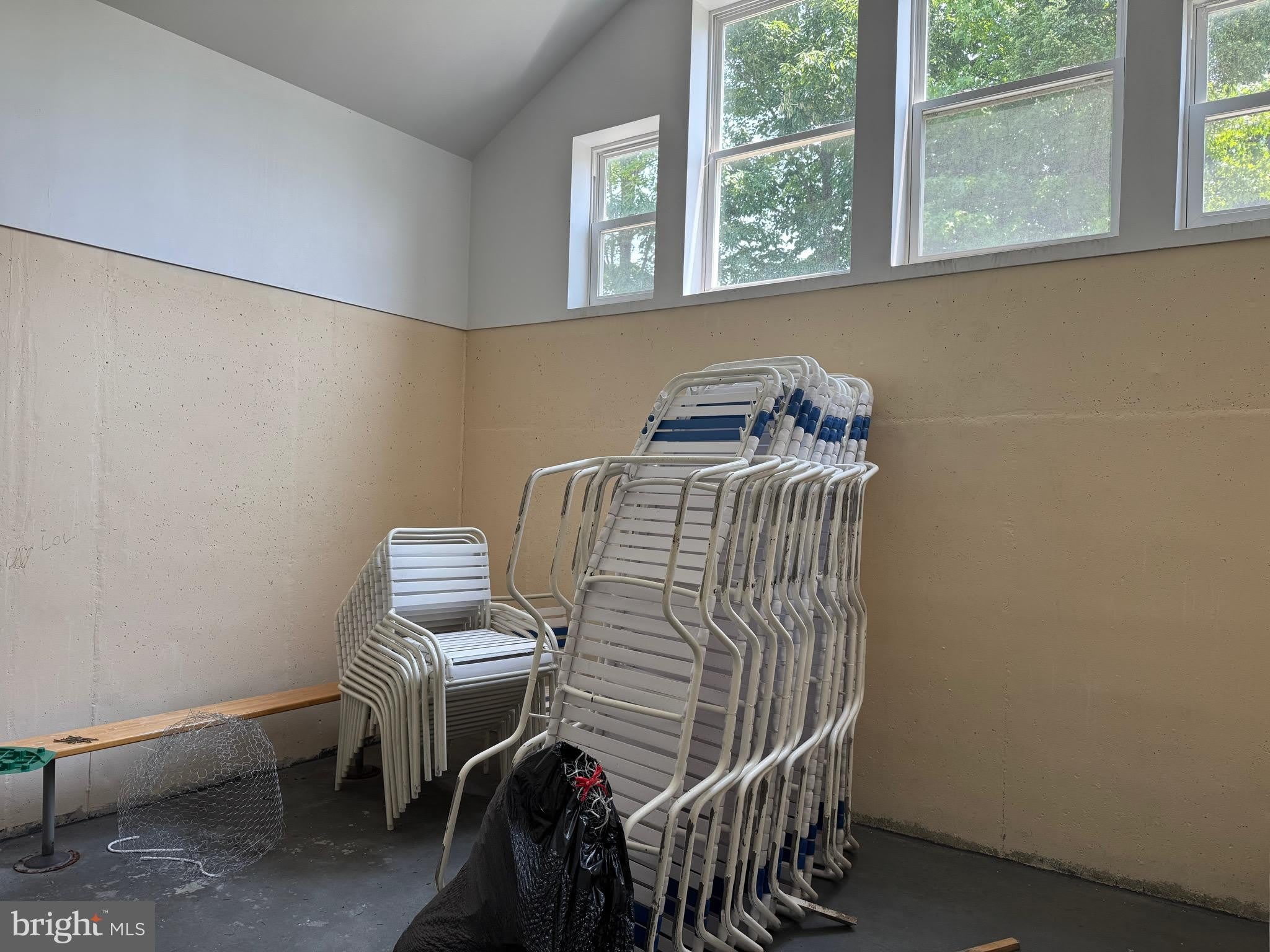 240 School Street – photo 3