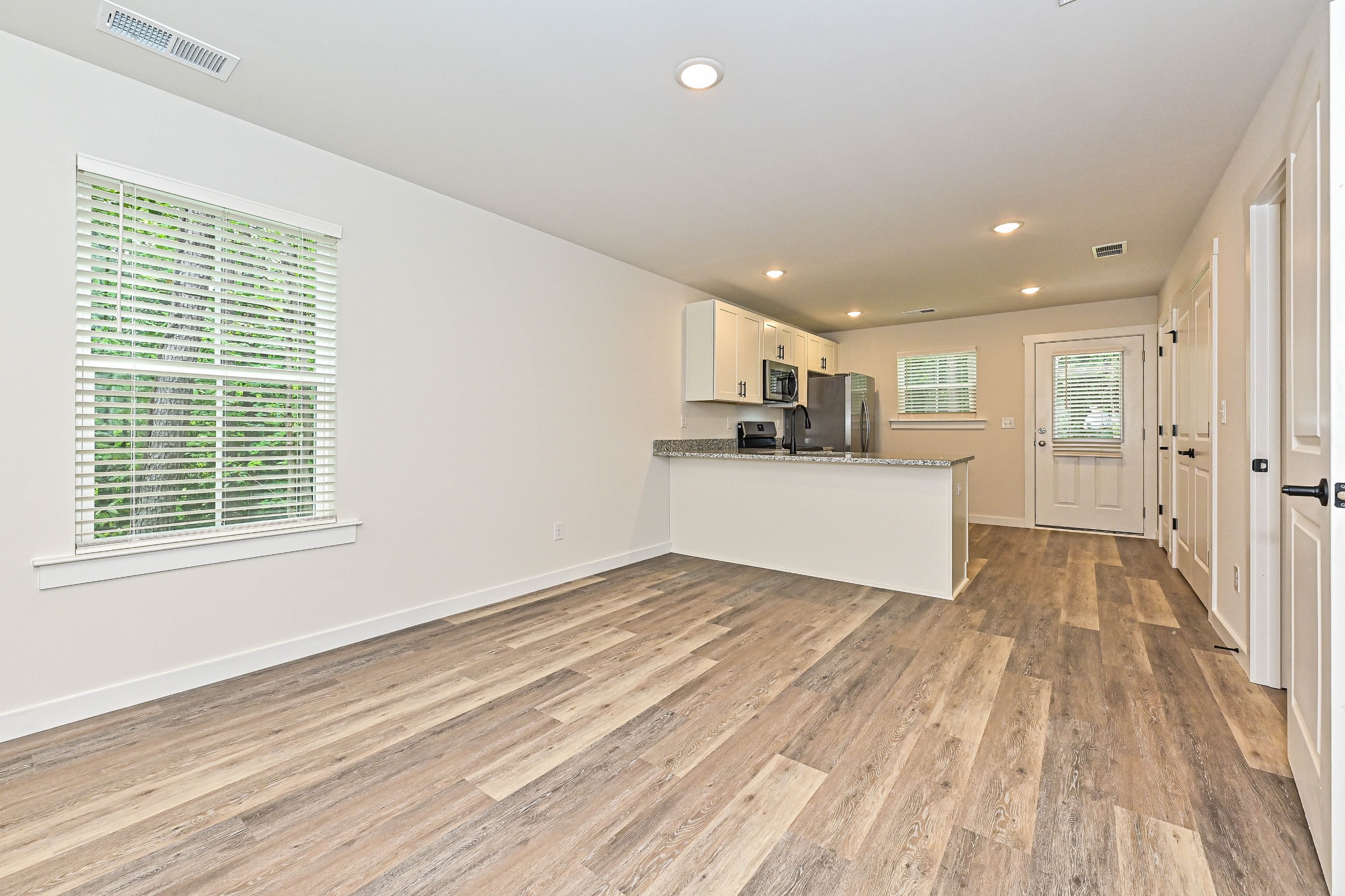 512 12th Avenue Northeast – photo 5