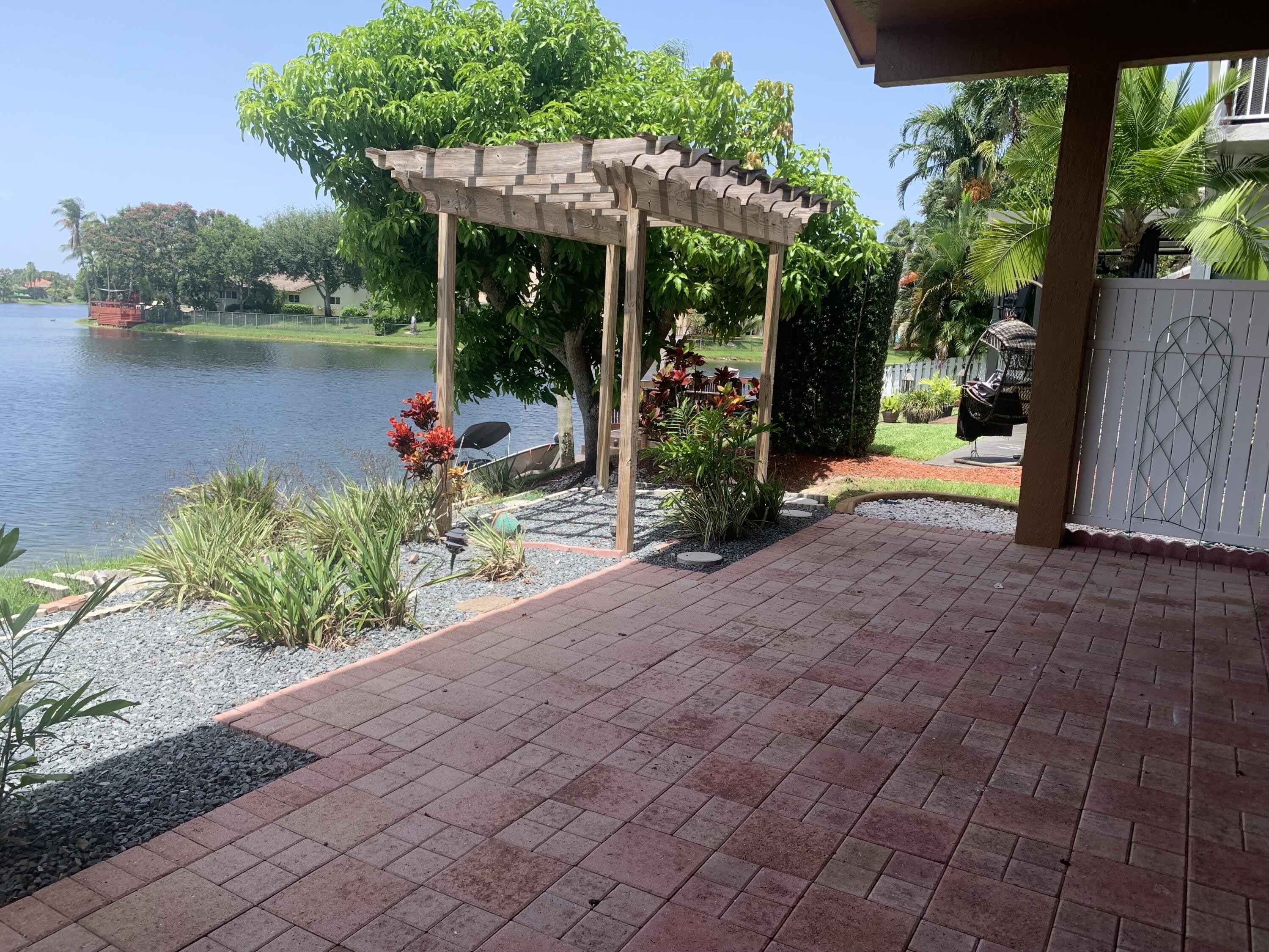 11585 N Quayside Drive – photo 5