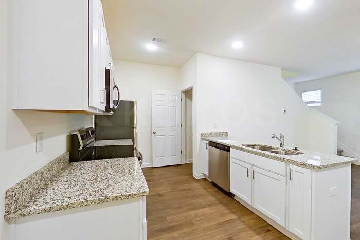 223 Long Island Drive Southwest – photo 4