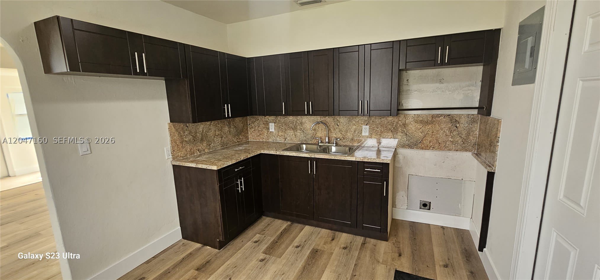 6010 SW 33rd St – photo 3