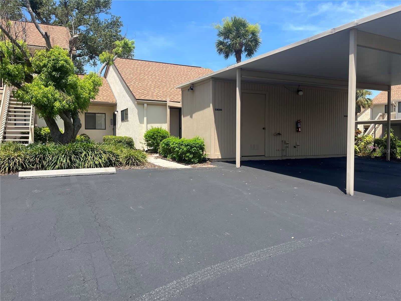 690 BIRD BAY Circle – photo 1