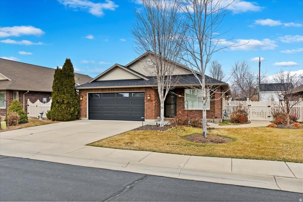 232 BRYCE Dr – photo 2