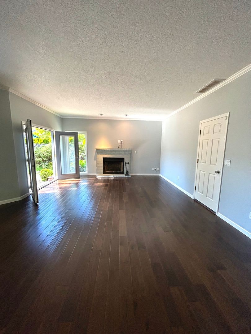 Great Home near 217 and Washington Square – photo 4