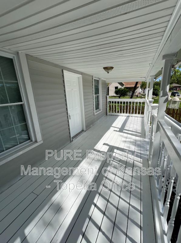 1021 SW Woodward Ave – photo 4