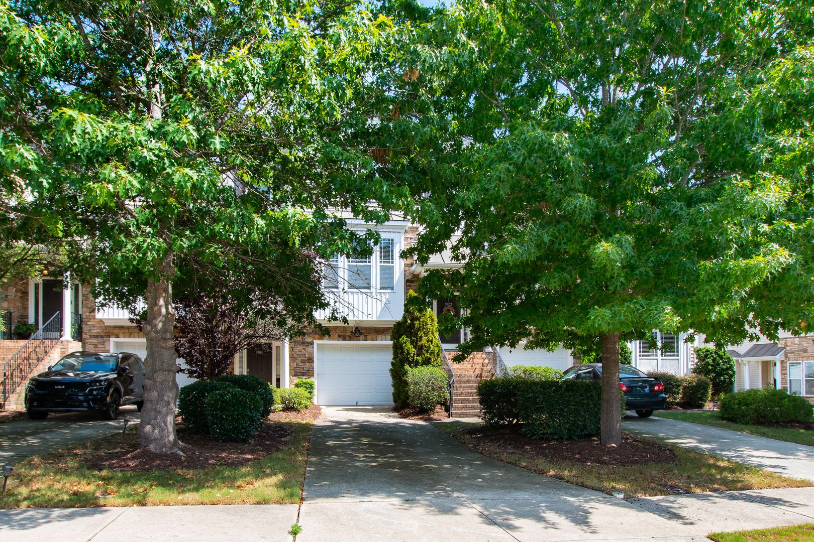 Elegant Townhouse with Modern Upgrades and Community Pool at 9902 Precious Stone Dr, Wake Forest! – photo 2