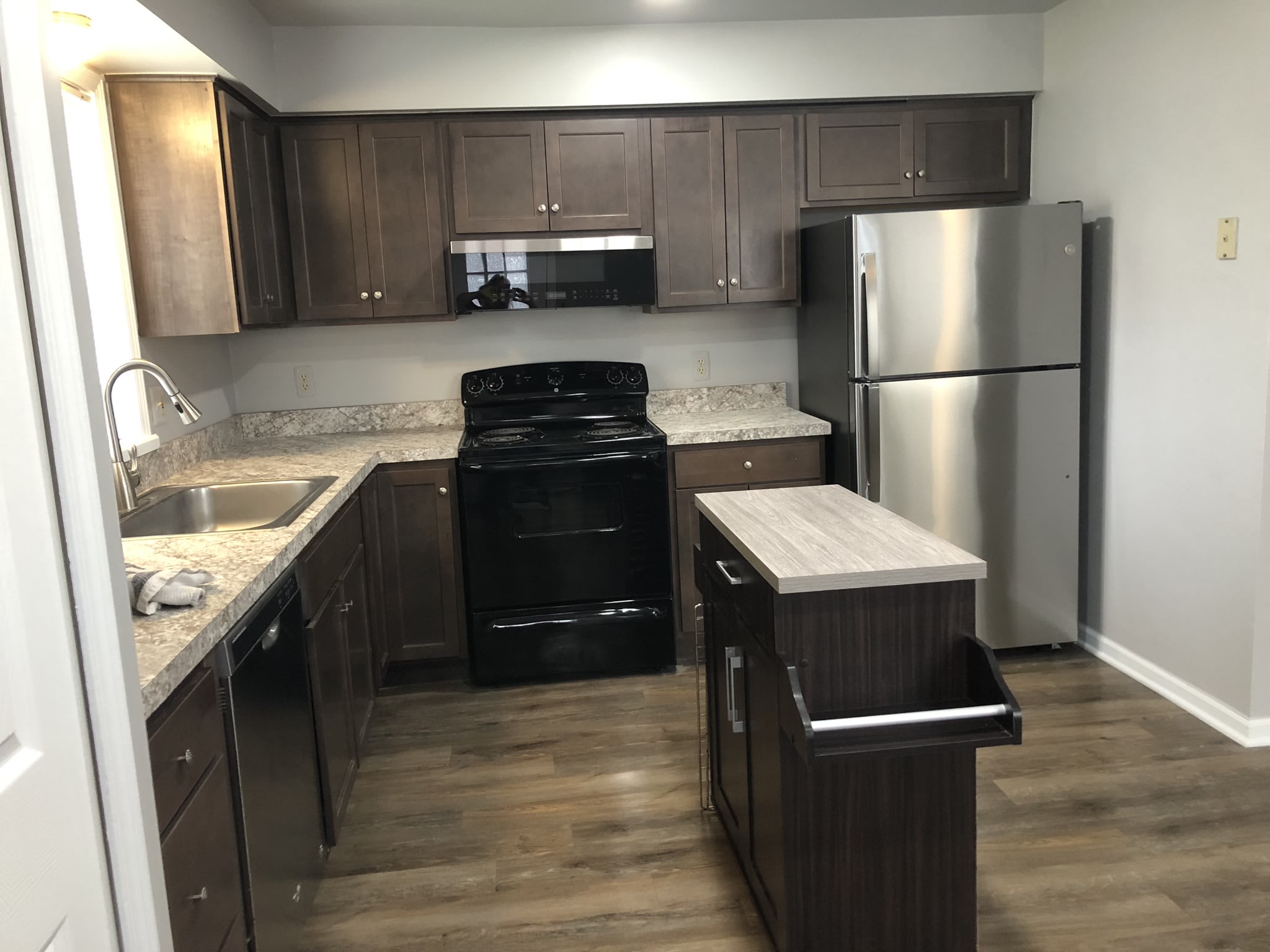 323 Pine St – photo 5