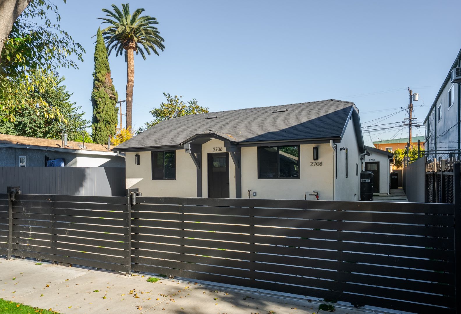 2706 Amp 2708 S Cochran Avenue Bi – photo 2