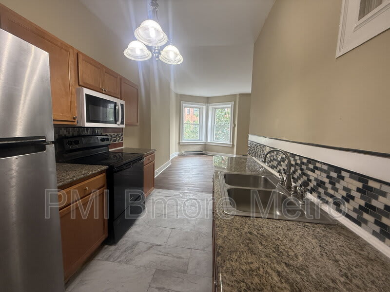 720 Newington Avenue – photo 2