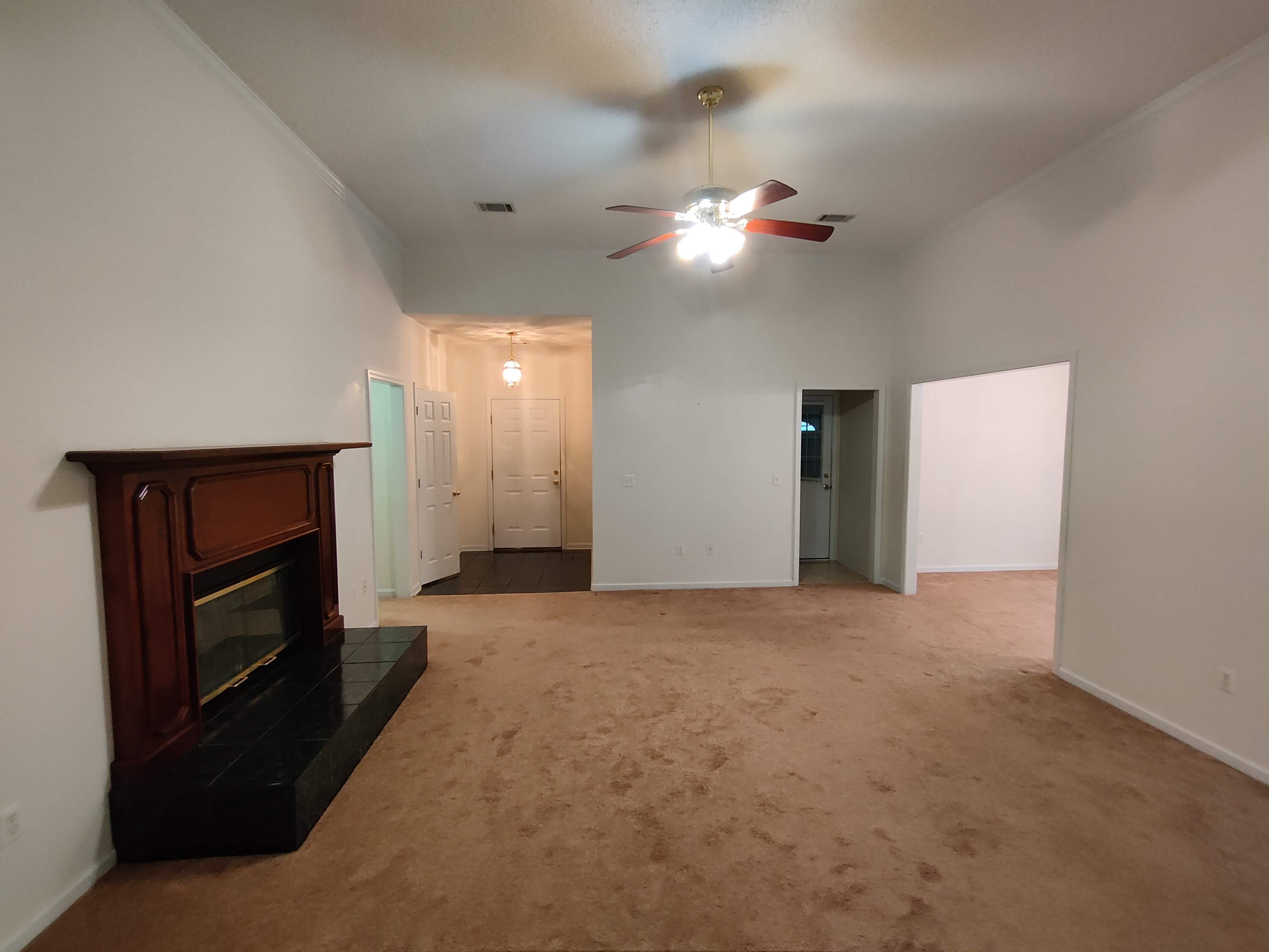 801 Hopeton Ct – photo 4