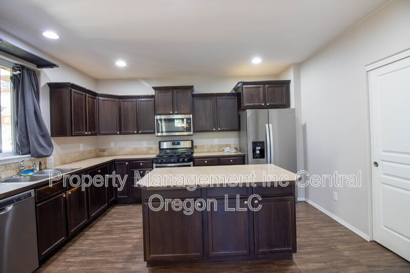 20278 Knightsbridge Place – photo 3