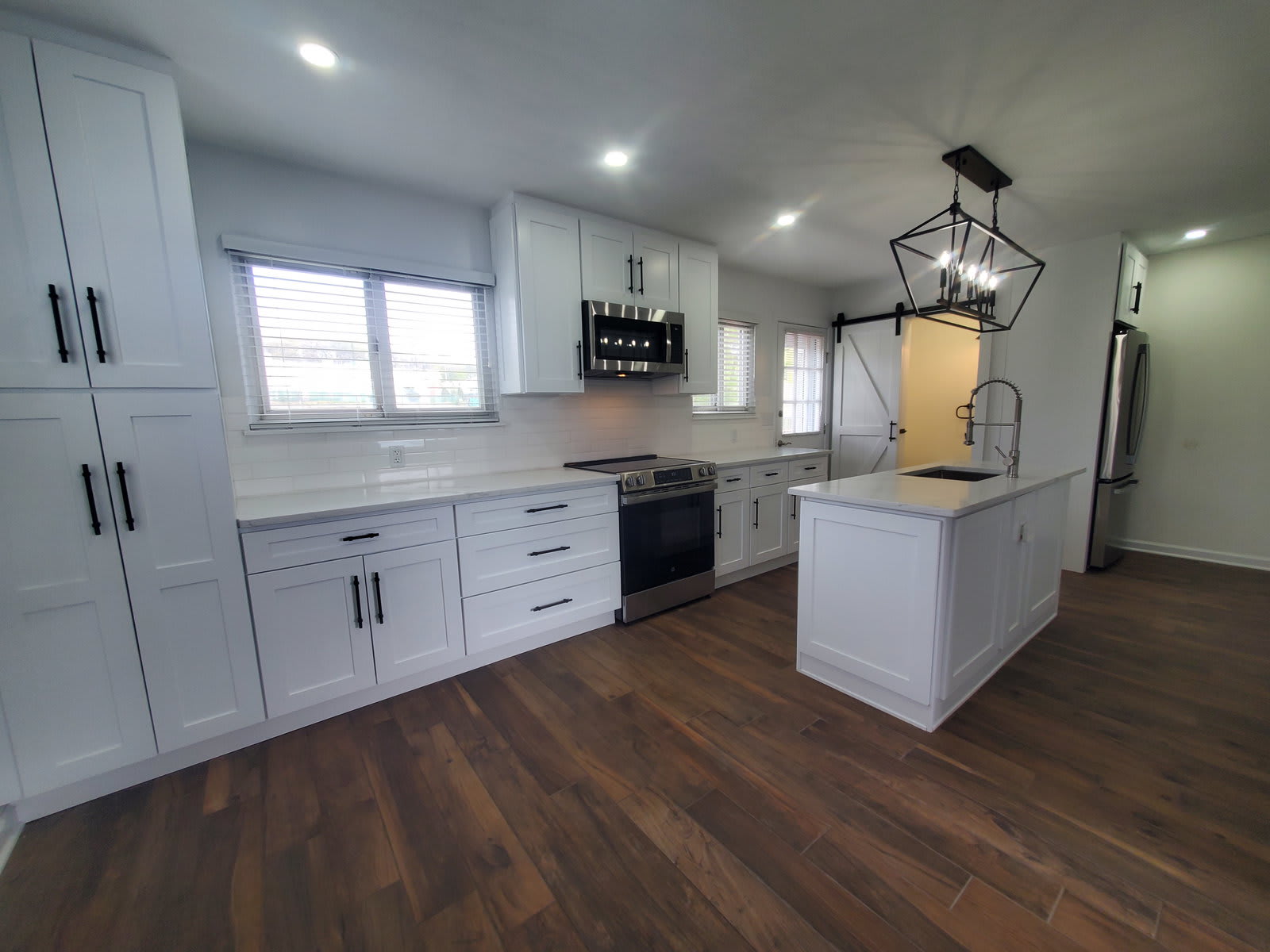 10 Silver Street – photo 1