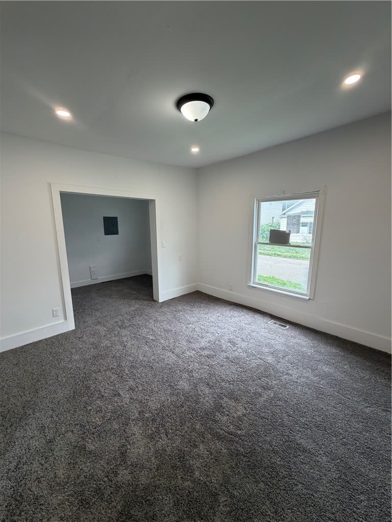 411 Dewitt Avenue – photo 4