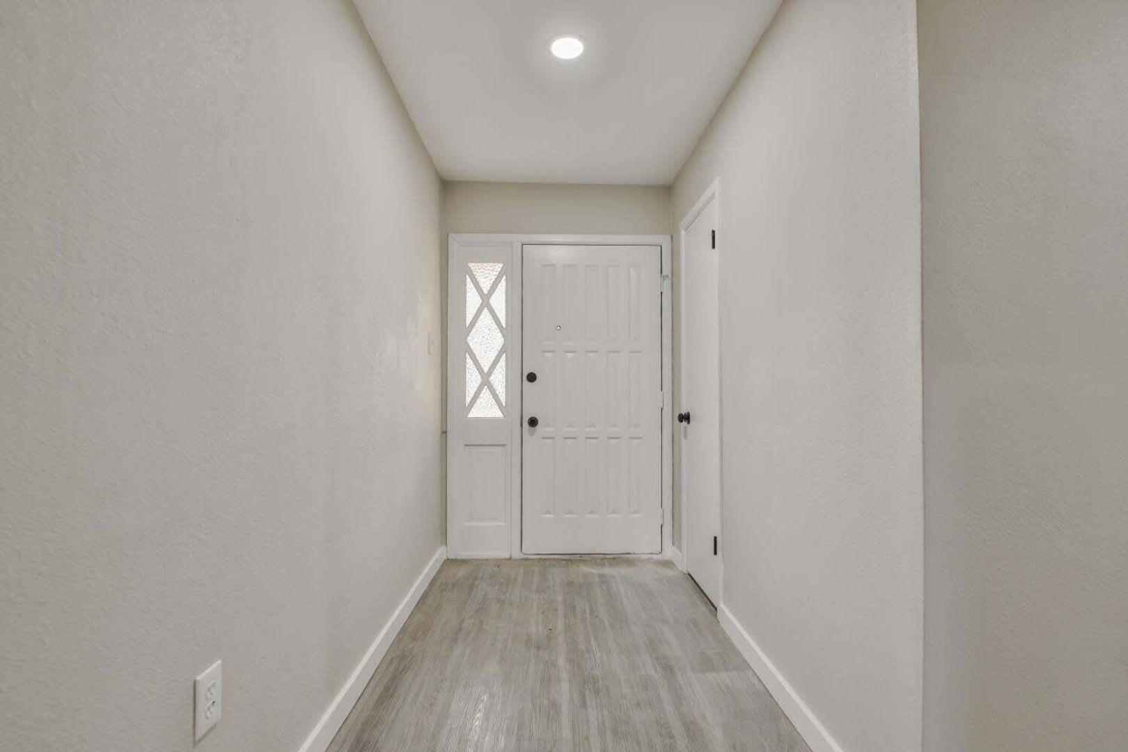 Farrar Estates 4 Bedroom 2 Bath – photo 3
