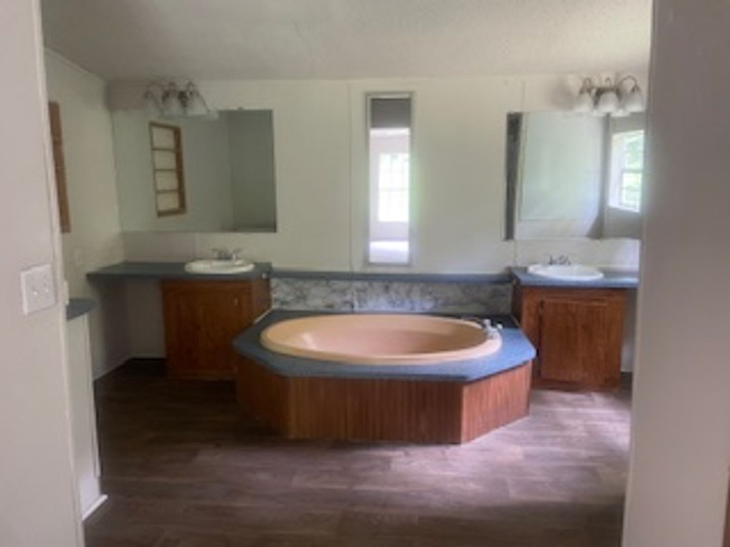 Quincy Mobile Home on 2 Acres – photo 5