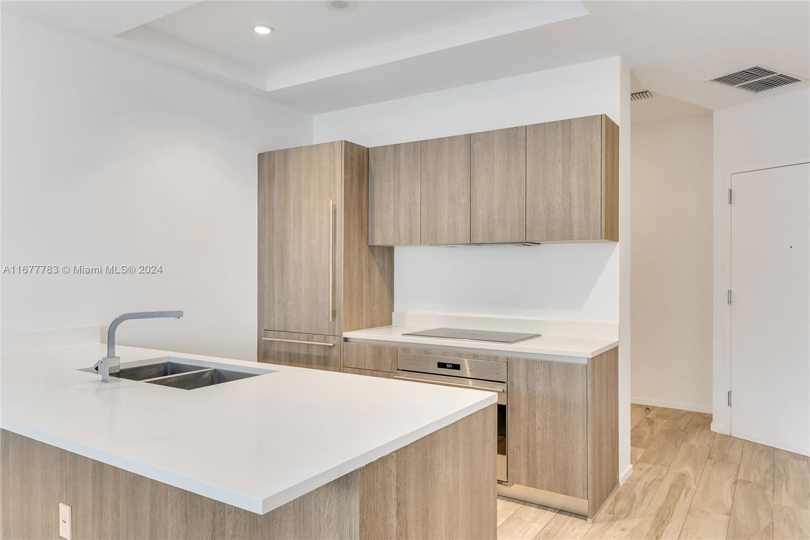 801 South Miami Avenue – photo 5