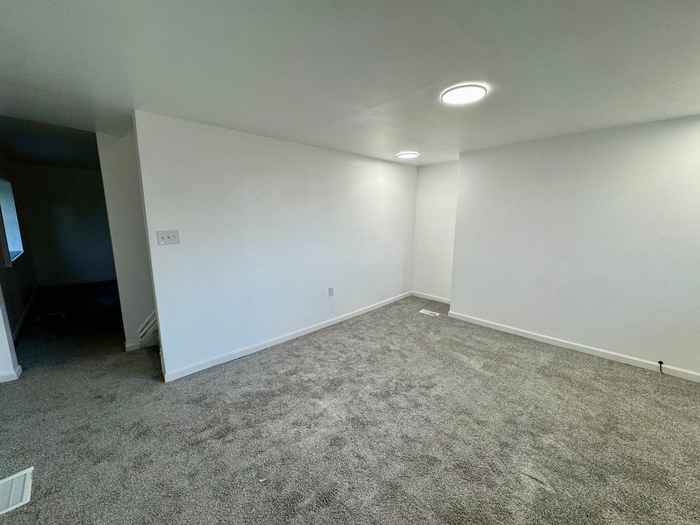 Charming 3 Bed 1 Bath Home! Recently Updated! – photo 5