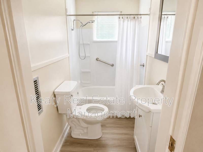 116 Marie St – photo 2