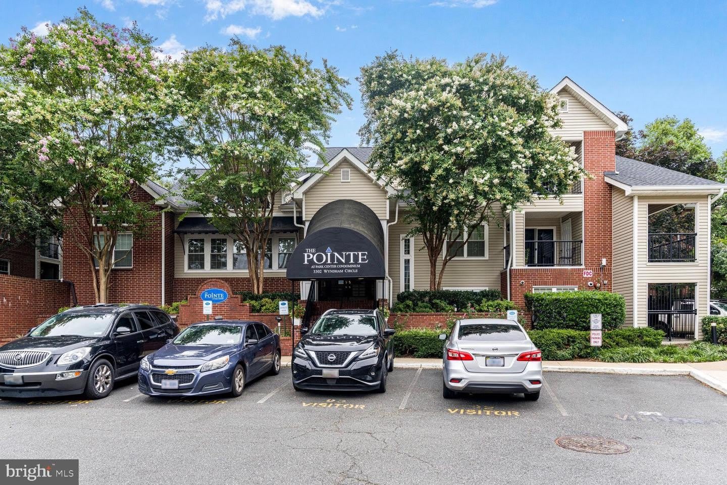3304 WYNDHAM CIR #235 – photo 1